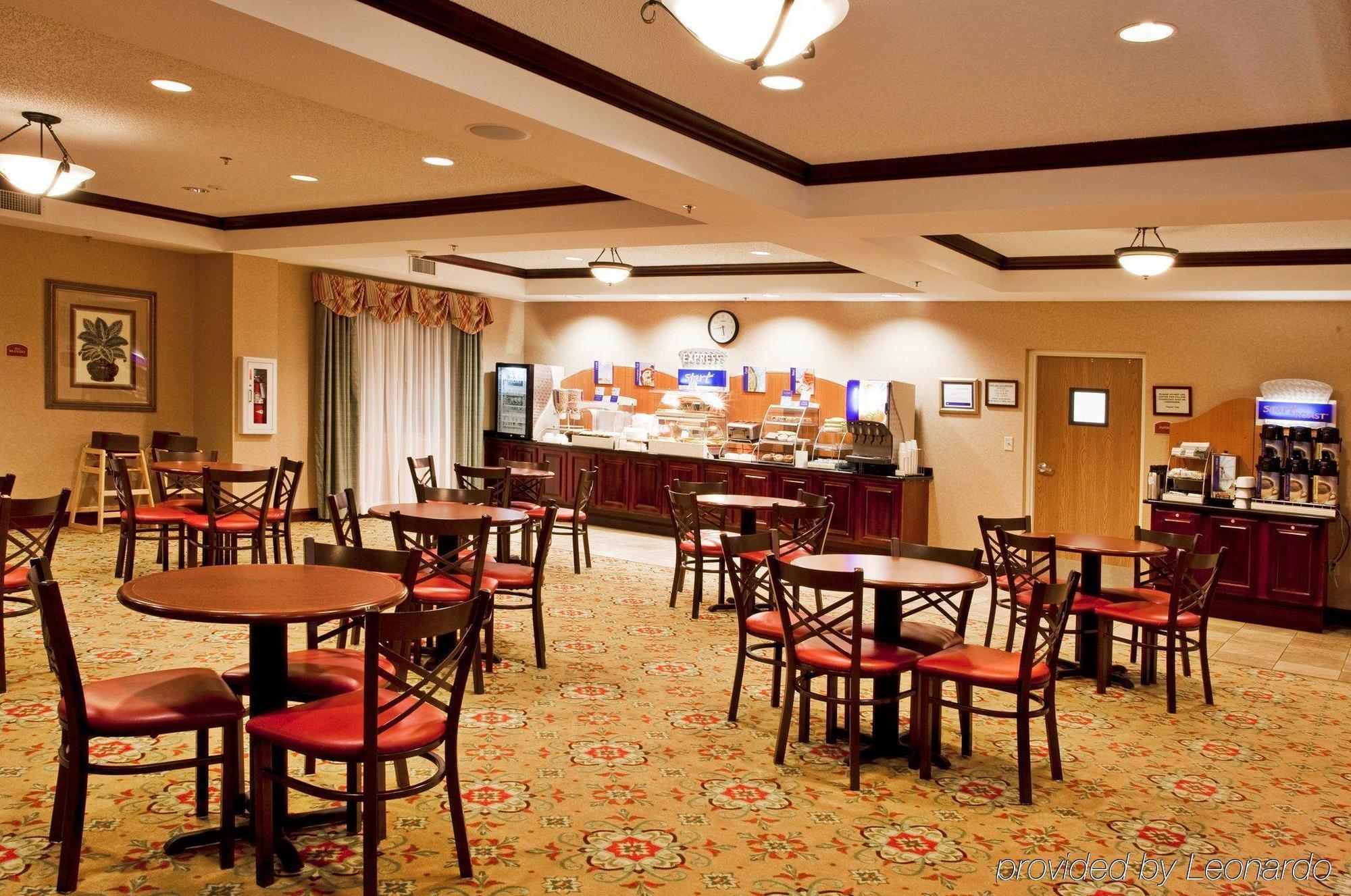Holiday Inn Express & Suites Tavares, An Ihg Hotel Restaurace fotografie
